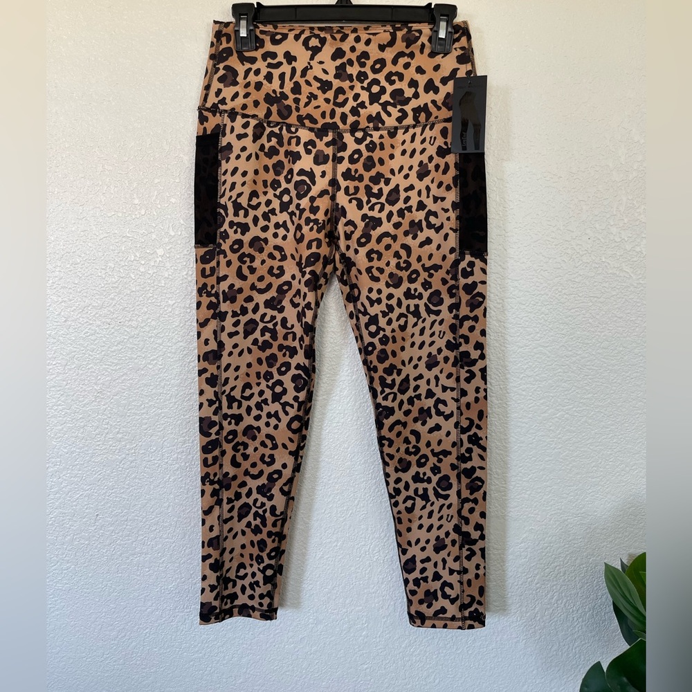 LegEnd Leopard print leggings ✨ ¡ACCEPTING REASONABLE OFFERS!👀